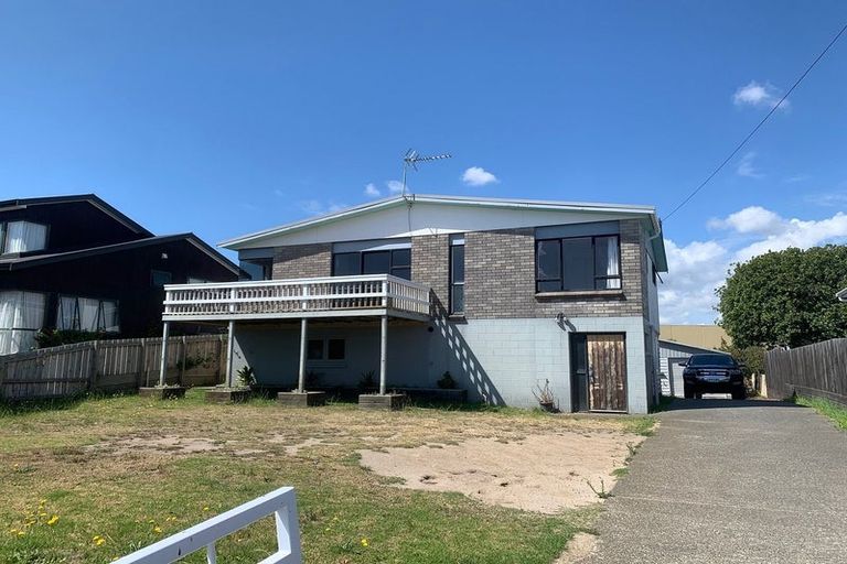 Photo of property in 15 Percy Road, Papamoa Beach, Papamoa, 3118