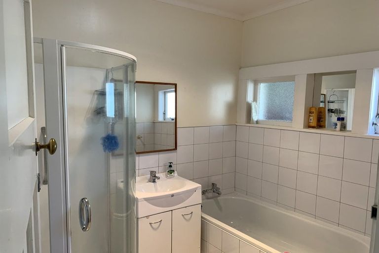 Photo of property in 37 Kemp Street, Kilbirnie, Wellington, 6022