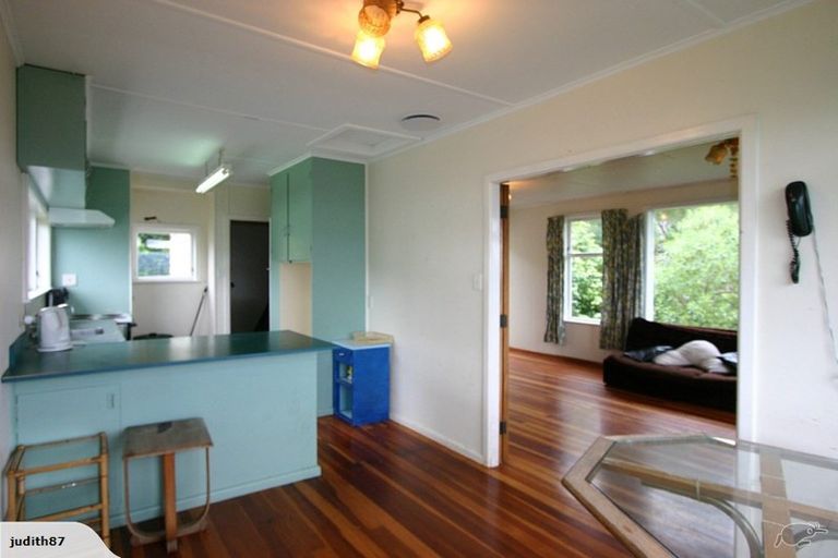 Photo of property in 19 Zetland Street, Highbury, Wellington, 6012