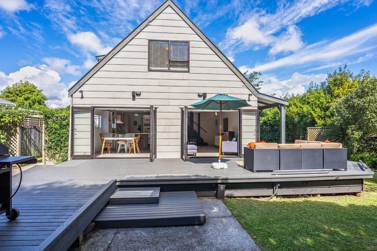 Photo of property in 11 Renata Road, Otaki, 5512