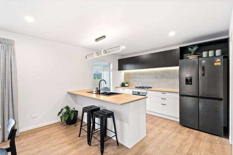 Photo of property in 23a Crepe Myrtle Street, Glenbervie, 0173