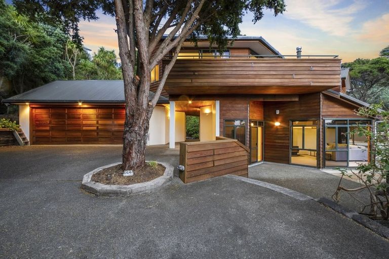 Photo of property in 9 The Knoll, Greenhithe, Auckland, 0632