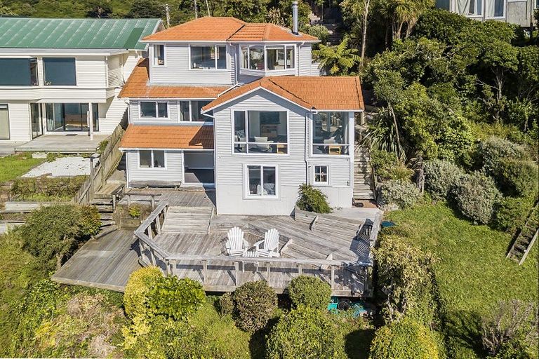 Photo of property in 1 View Road, Houghton Bay, Wellington, 6023