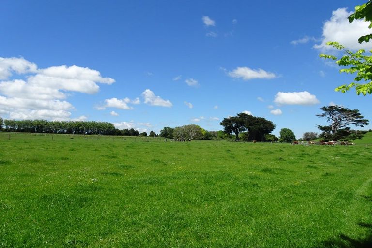 Photo of property in 21 Taylors Road, Mangatainoka, Woodville, 4999