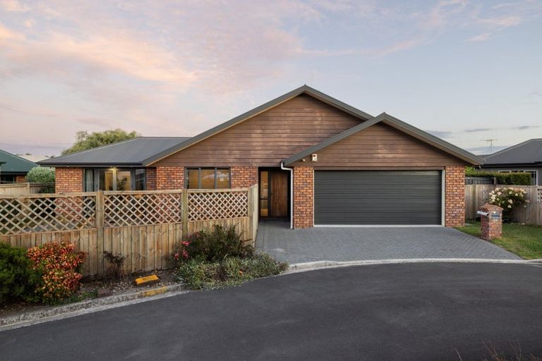 Photo of property in 11 Callum Court, Rototuna, Hamilton, 3210