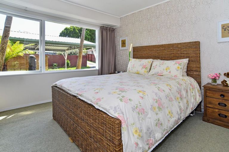 Photo of property in 11 Lakeside Drive, Pahurehure, Papakura, 2113