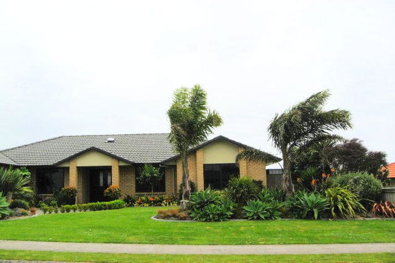 Photo of property in 46 Alec Craig Way, Gulf Harbour, Whangaparaoa, 0930