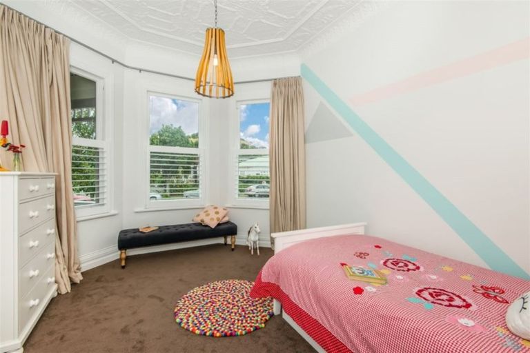 Photo of property in 12 Allenby Avenue, Devonport, Auckland, 0624