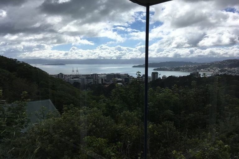 Photo of property in 60 Orangi Kaupapa Road, Northland, Wellington, 6012