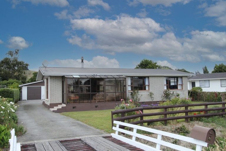 Photo of property in 5 Huxley Street, Pahiatua, 4910