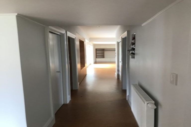 Photo of property in 11 Ngatoto Street, Khandallah, Wellington, 6035