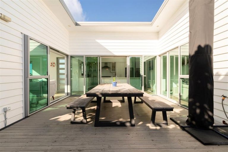 Photo of property in 22 Mangatawhiri Road, Omaha, Warkworth, 0986