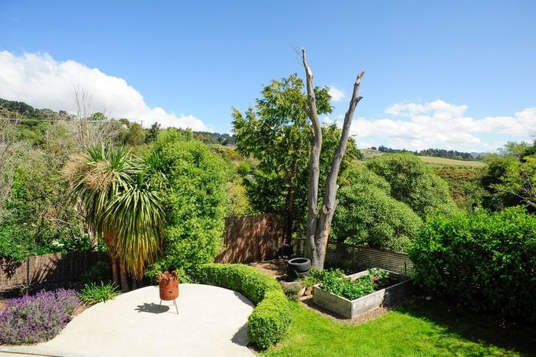 Photo of property in 23 Te Papau Crescent, Diamond Harbour, 8972