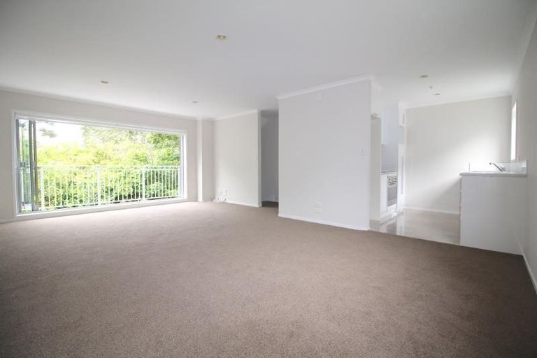 Photo of property in 15/13 Kaihu Street, Northcote, Auckland, 0627