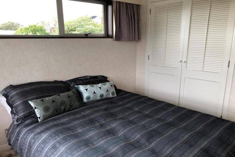 Photo of property in 12 Mountain Road, Morningside, Whangarei, 0110