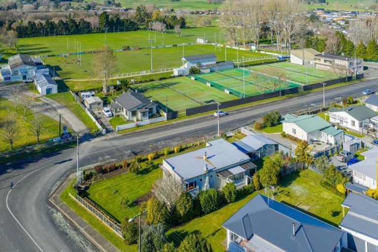 Photo of property in 15 Mitchell Street, Waipukurau, 4200