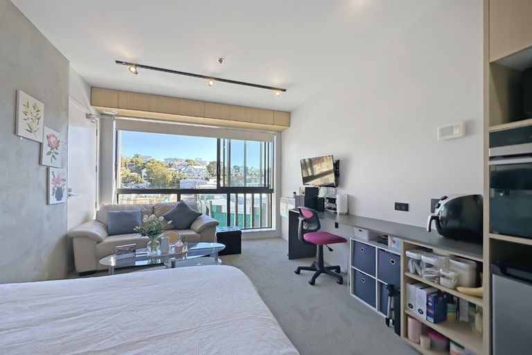 Photo of property in Vedado Apartments, 208/41 Hopper Street, Mount Cook, Wellington, 6011
