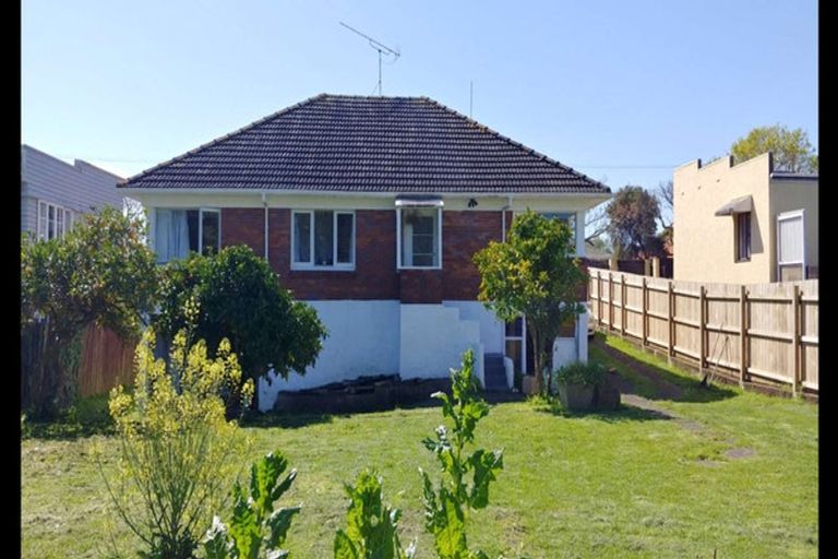 Photo of property in 5 Lancing Road, Sandringham, Auckland, 1025