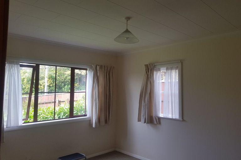 Photo of property in 72 Duthie Street, Karori, Wellington, 6012