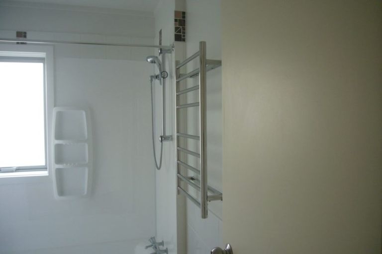 Photo of property in 1/15 Andersons Road, Oteha, Auckland, 0632