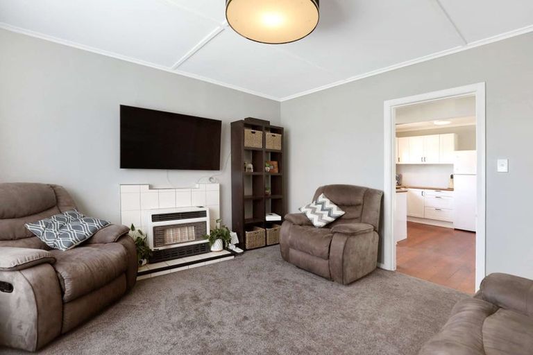 Photo of property in 43 Lewis Avenue, Aramoho, Whanganui, 4500