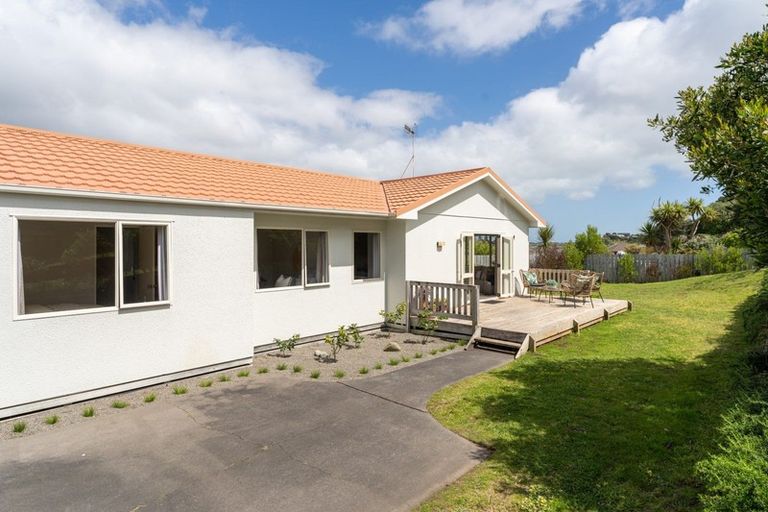 Photo of property in 43 Weggery Drive, Waikanae Beach, Waikanae, 5036