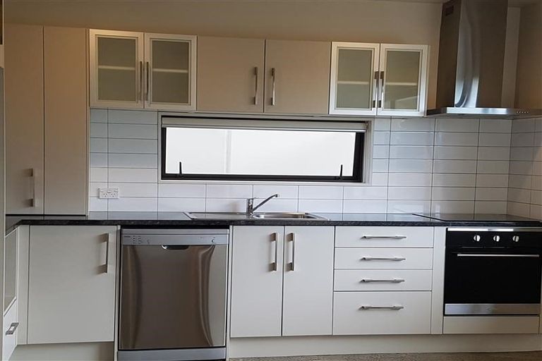 Photo of property in 69c Waipa Street, Birkenhead, Auckland, 0626