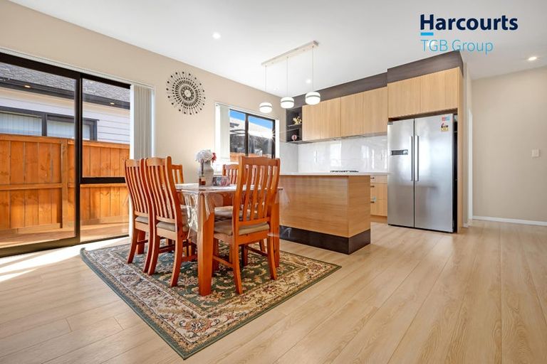 Photo of property in 26 Survila Street, Takanini, 2110