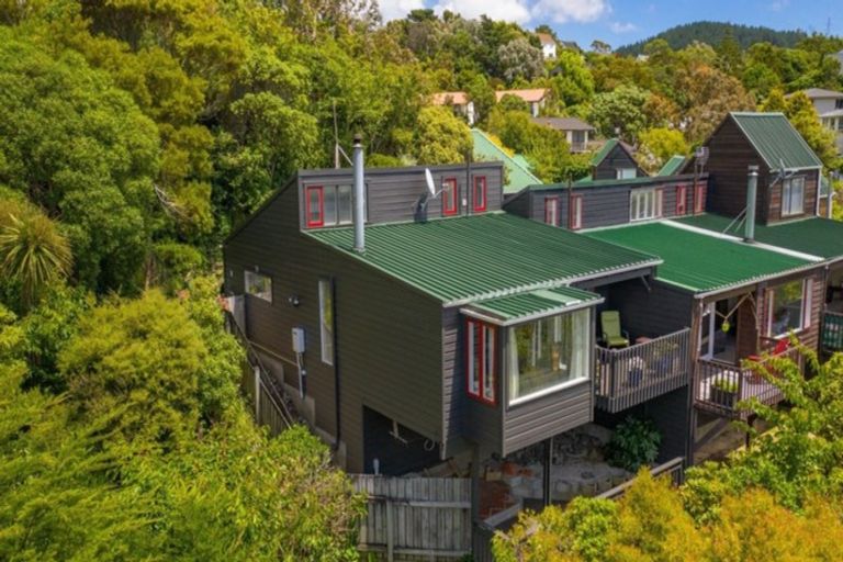 Photo of property in The Triangle, 1/33 Halswater Drive, Churton Park, Wellington, 6037