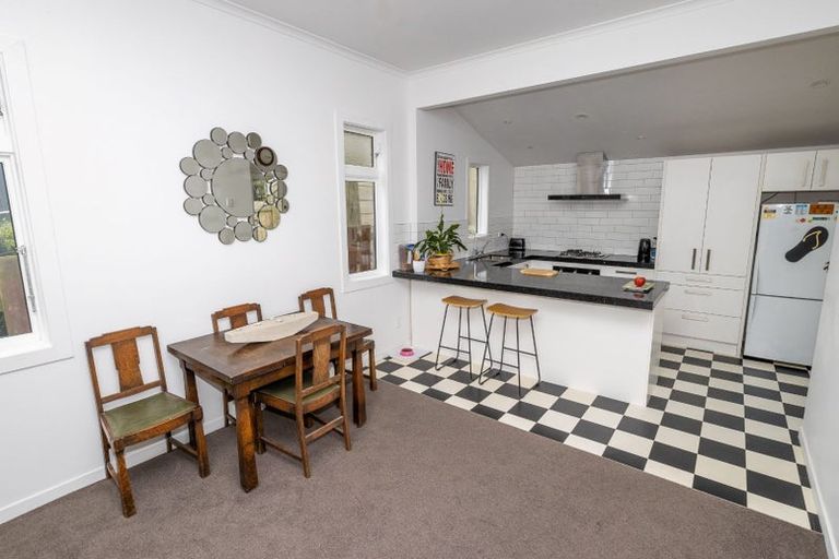 Photo of property in 190 Derwent Street, Island Bay, Wellington, 6023
