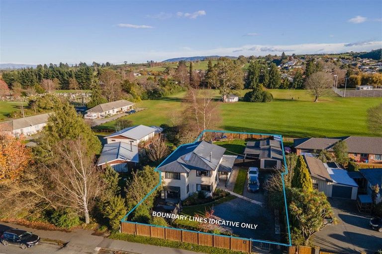 Photo of property in 128 Talbot Street, Geraldine, 7930