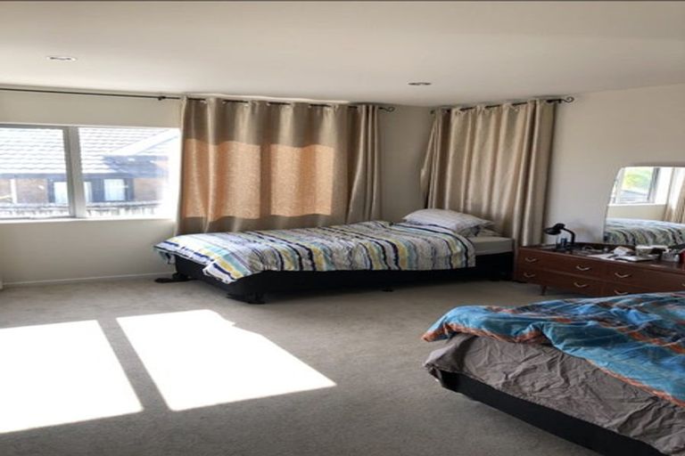Photo of property in 41 Nimstedt Avenue, Oteha, Auckland, 0632