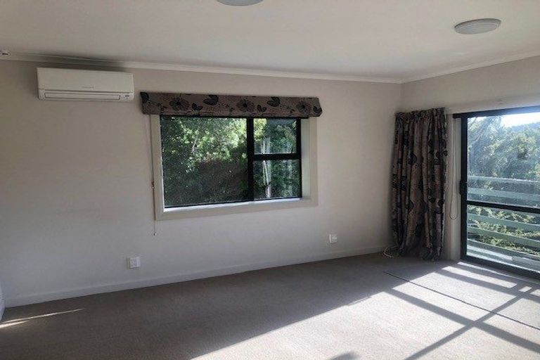 Photo of property in 1/37 Singers Road, Korokoro, Lower Hutt, 5012