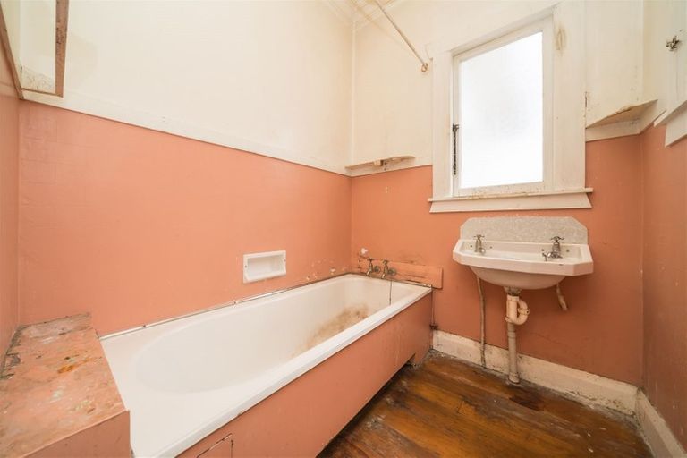 Photo of property in 9 Stewart Crescent, Hokowhitu, Palmerston North, 4410