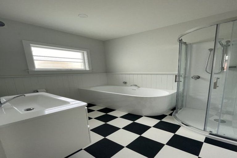 Photo of property in 28 Otipua Road, Kensington, Timaru, 7910