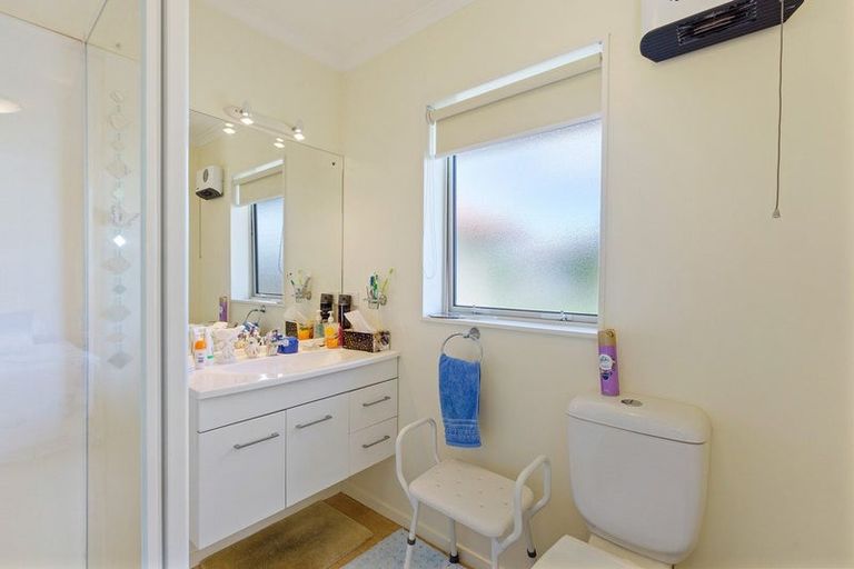 Photo of property in 22 Ludlam Way, Otaki, 5512