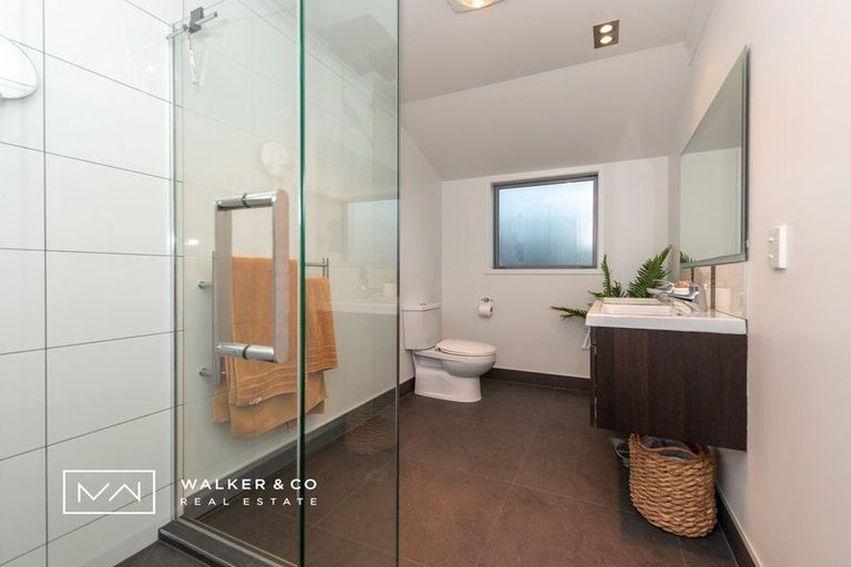 Photo of property in 15 Brentwood Street, Trentham, Upper Hutt, 5018