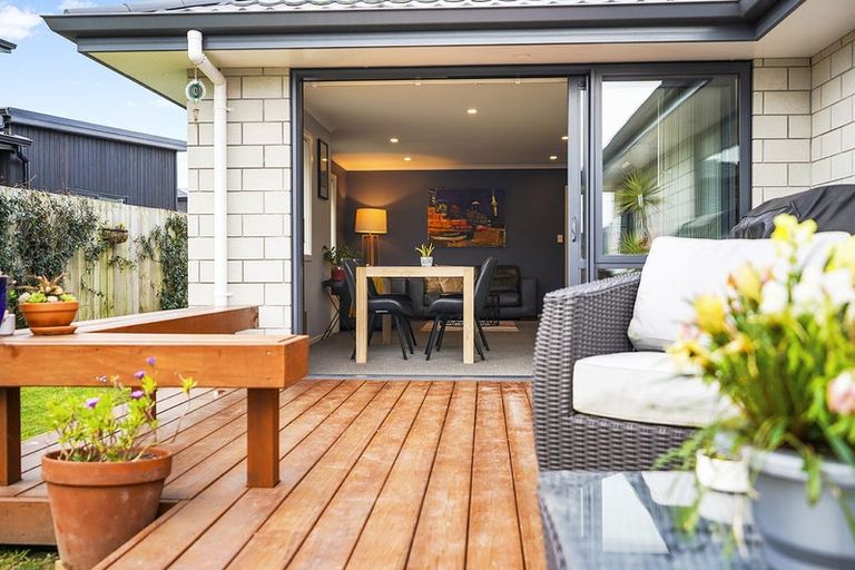 Photo of property in 13 Kimbolton Street, Rototuna North, Hamilton, 3210