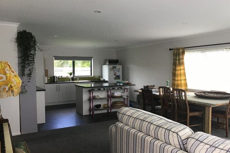 Photo of property in 16a Insley Street, Mangawhai, 0505
