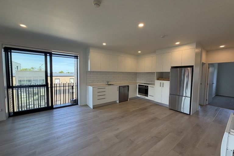 Photo of property in 101/25 Potter Avenue, Northcote, Auckland, 0627