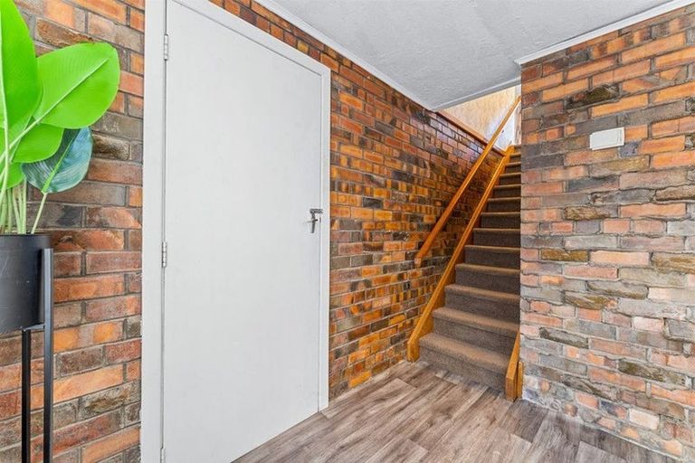 Photo of property in 39 Seon Place, Birkdale, Auckland, 0626