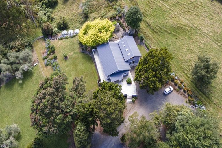 Photo of property in 353 North Manakau Road, Manakau, Levin, 5573