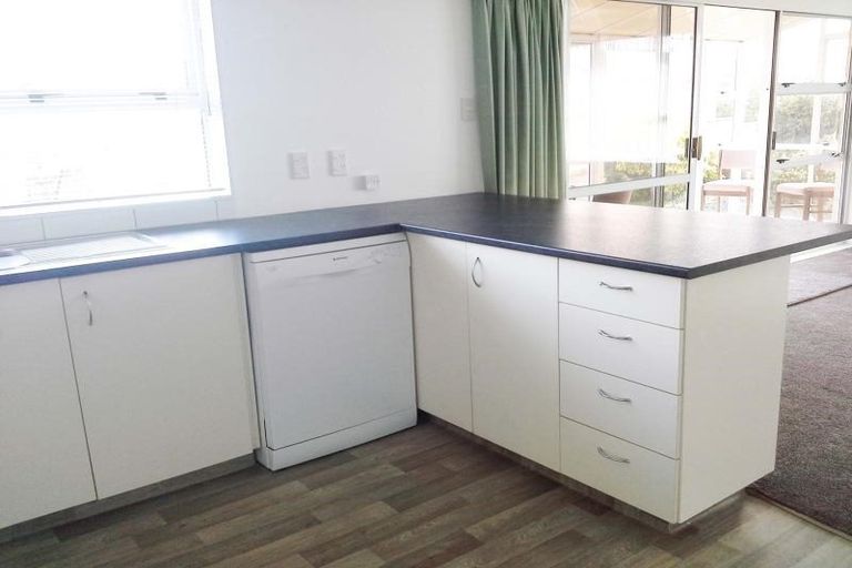 Photo of property in 21a Roy Terrace, Moturoa, New Plymouth, 4310