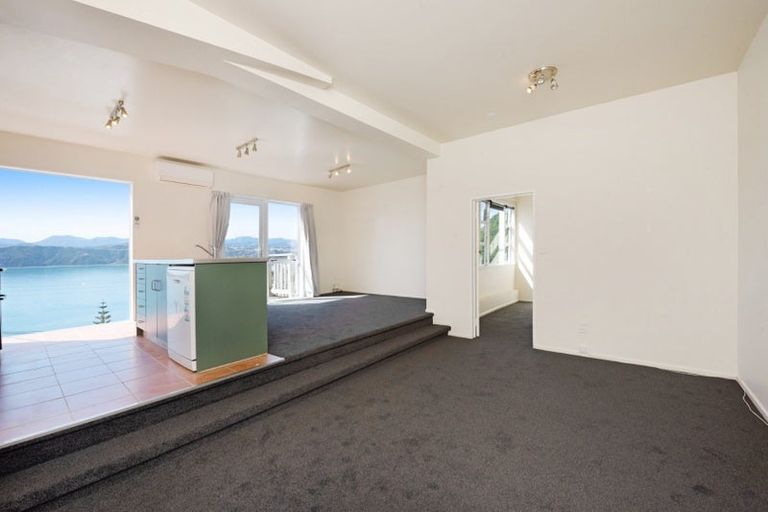 Photo of property in 32 Newport Terrace, Seatoun, Wellington, 6022