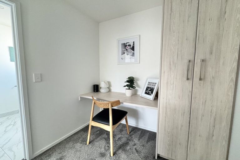 Photo of property in 26 Cessna Crescent, Mangere, Auckland, 2022