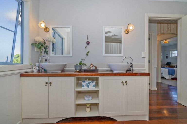 Photo of property in 5 Pipi Dune, Whitianga, 3510