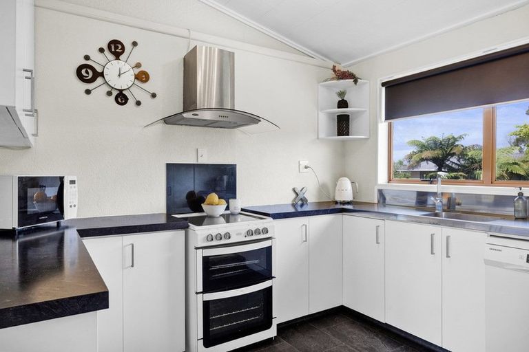 Photo of property in 15 Pukekohatu Street, Waitara, 4320