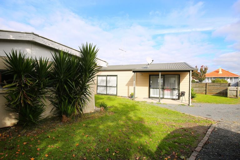 Photo of property in 2 Willis Street, Bader, Hamilton, 3206