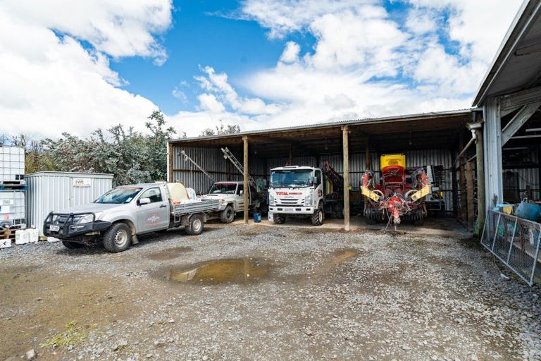 Photo of property in 185 Centre Road, Momona, Outram, 9073