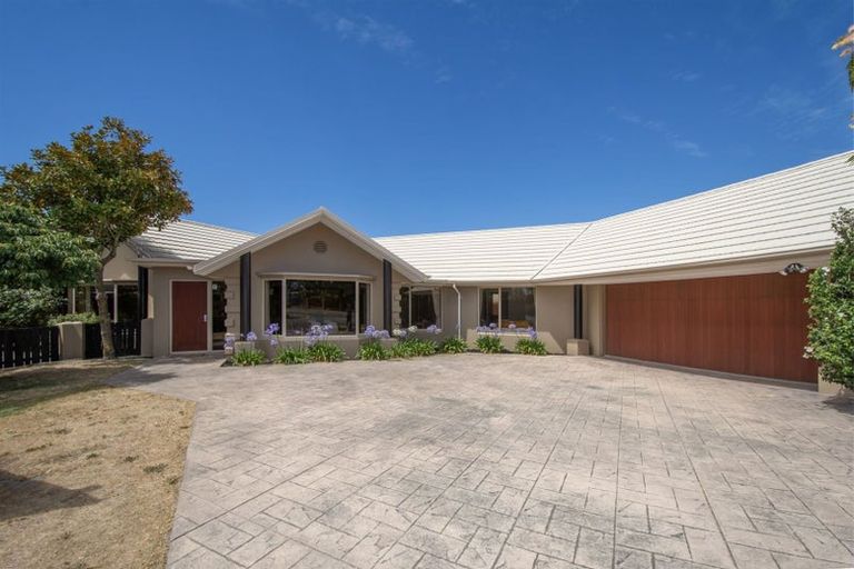 Photo of property in 71 Broadhaven Avenue, Parklands, Christchurch, 8083